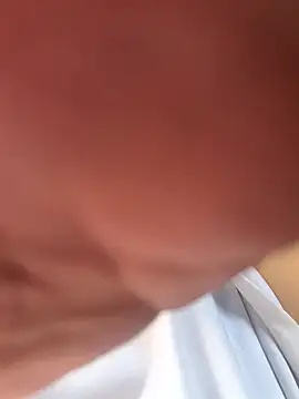 Snapshot of BustedKeeping chatting on 15, 4, 2026 BustedKeeping online show from 15, 4, 2026