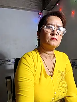 Snapshot of phnz chatting on 28, 4, 2026 phnz online show from 28, 4, 2026