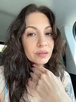 Snapshot of BeautifulMesss chatting on 11, 6, 2026 BeautifulMesss online show from 11, 6, 2026