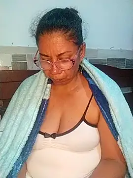 Snapshot of sorbetico_perverse chatting on 10, 2, 2025 sorbetico perverse online show from 10, 2, 2025