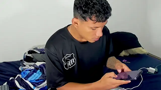 Snapshot of Backsex_boy chatting on 25, 3, 2026 Backsex boy online show from 25, 3, 2026