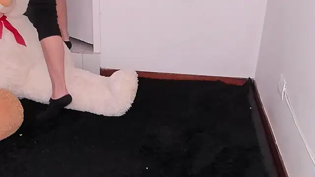 rousesuly online show from 10, 1, 2025