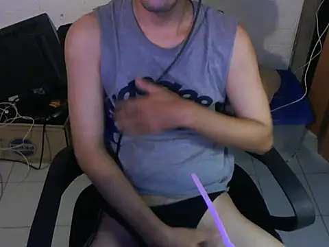 cloudyth1994 online show from 7, 10, 2025