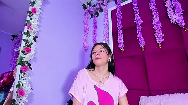 Sasha Petitte online show from 22, 3, 2025