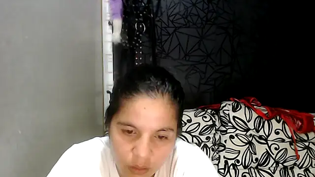 Snapshot of love_and_Lust chatting on 15, 2, 2025 love and Lust online show from 15, 2, 2025