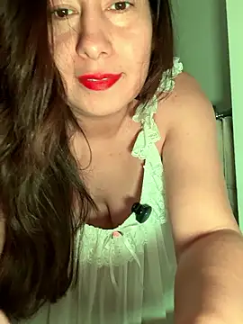 xLadyScarlettx online show from 13, 1, 2026