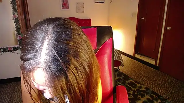 danielle rose 1 online show from 5, 1, 2026