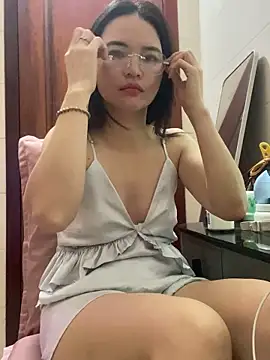 LiLi-Kirix99 online show from 8, 6, 2026