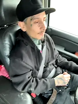 Snapshot of NutP619 chatting on 5, 12, 2025 NutP619 online show from 5, 12, 2025