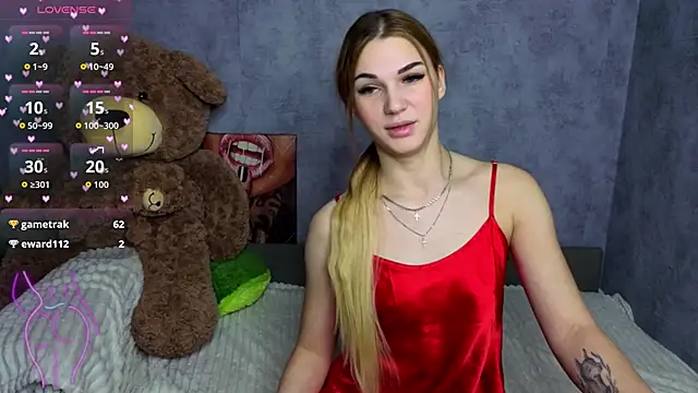 Hellen Moore online show from 18, 11, 2025