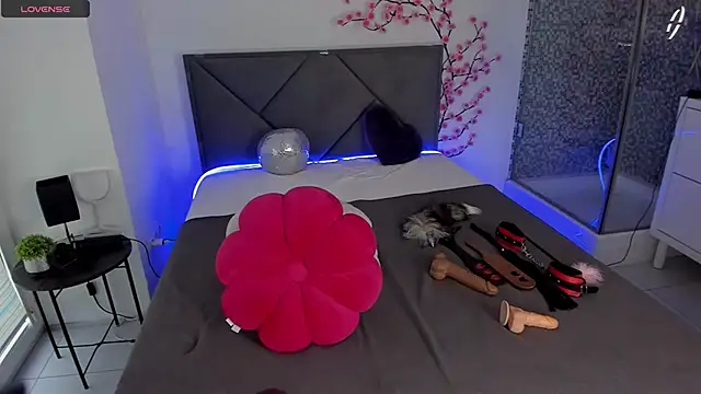 CassieEvans online show from 30, 9, 2025