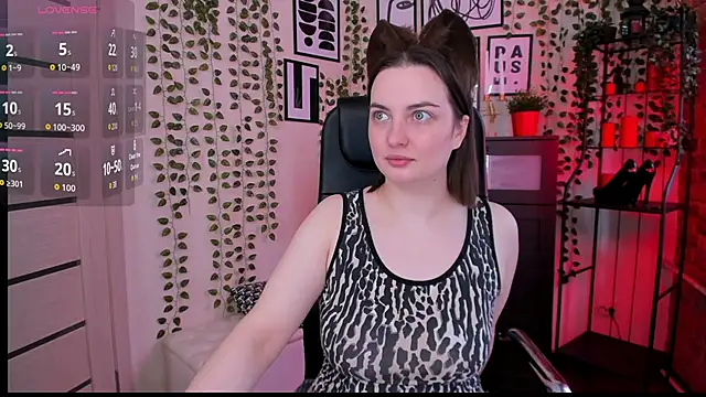 Snapshot of Astarte_Aste chatting on 2, 5, 2026 Astarte Aste online show from 2, 5, 2026