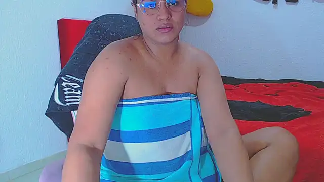 Snapshot of SweetAlmaa chatting on 13, 12, 2024 SweetAlmaa online show from 13, 12, 2024