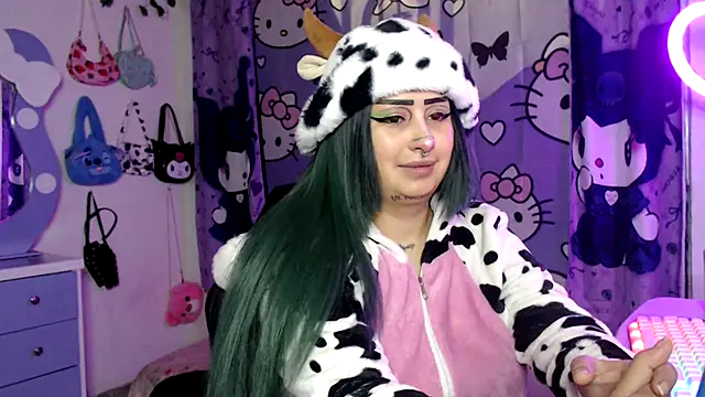 lussyevans24 online show from 28, 10, 2025