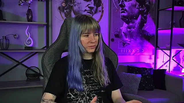 Snapshot of LexiWenford chatting on 7, 5, 2026 LexiWenford online show from 7, 5, 2026