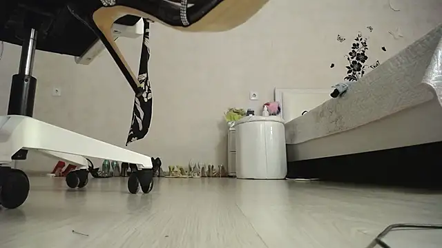 Devil Goddess online show from 16, 1, 2025