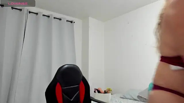 Sanddi milff online show from 4, 3, 2025