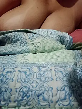 Mirella Mattos online show from 7, 4, 2026