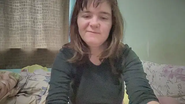 Diamond Tyler online show from 5, 3, 2025