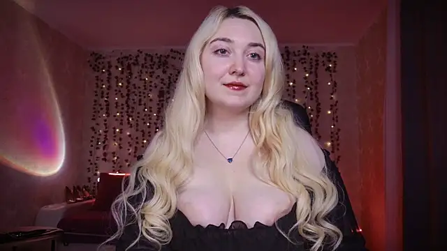 AllisonBlack  online show from 11, 10, 2025