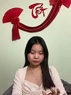 Maeve2k5 online show from 14, 1, 2025