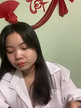 Maeve2k5 online show from 22, 1, 2025