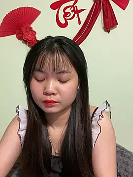 Maeve2k5 online show from 8, 3, 2025