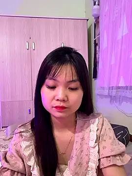 Maeve2k5 online show from 17, 10, 2025