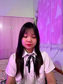 Maeve2k5 online show from 22, 10, 2025