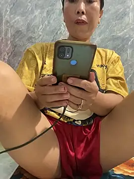 Linaannn online show from 4, 11, 2025