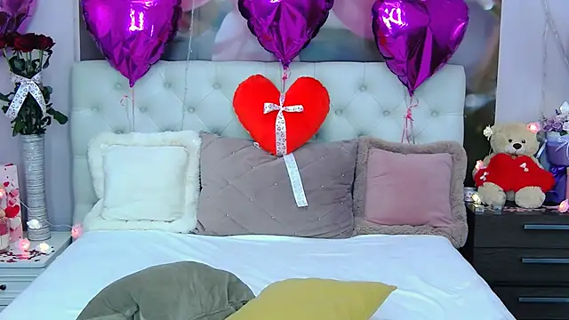 VioletUmi online show from 12, 2, 2025