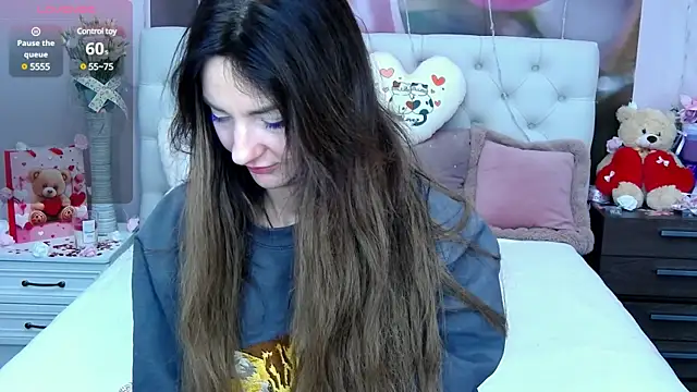 VioletUmi online show from 16, 2, 2025