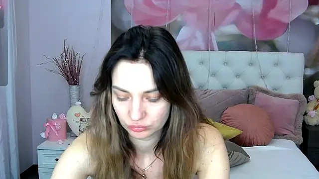 VioletUmi online show from 28, 2, 2025