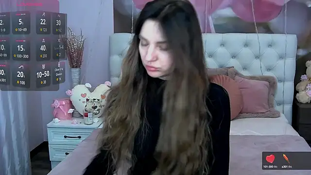 VioletUmi online show from 4, 3, 2025