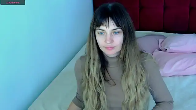 VioletUmi online show from 16, 10, 2025