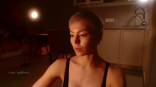 Snapshot of spiklencii chatting on 17, 10, 2025 spiklencii online show from 17, 10, 2025