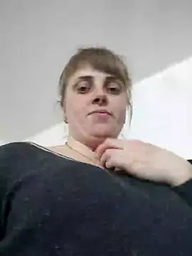 Snapshot of CoddessCrystal chatting on 21, 2, 2025 CoddessCrystal online show from 21, 2, 2025