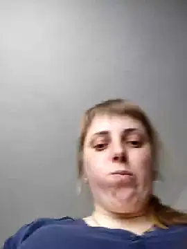 Snapshot of CoddessCrystal chatting on 28, 2, 2025 CoddessCrystal online show from 28, 2, 2025