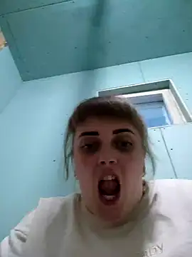 Snapshot of CoddessCrystal chatting on 12, 3, 2025 CoddessCrystal online show from 12, 3, 2025