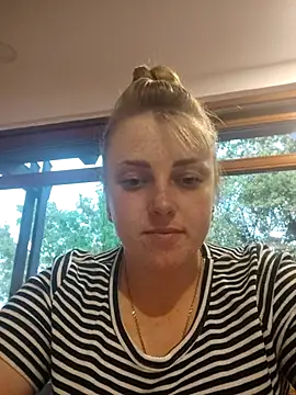 Snapshot of CoddessCrystal chatting on 27, 9, 2025 CoddessCrystal online show from 27, 9, 2025