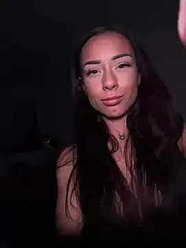 Snapshot of cara_mella chatting on 8, 12, 2024 cara mella online show from 8, 12, 2024