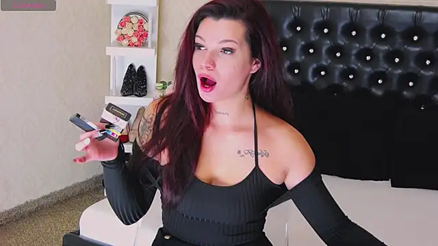 Allisonn223 online show from 28, 11, 2025