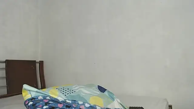 Snapshot of aleja_rythm chatting on 12, 5, 2026 aleja rythm online show from 12, 5, 2026