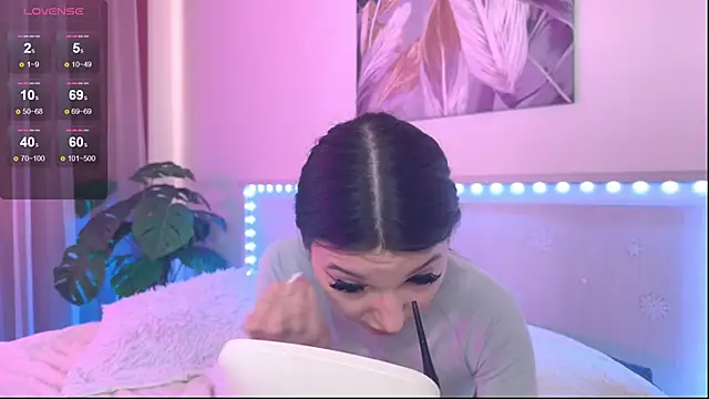 Snapshot of Veronica_leal chatting on 28, 4, 2026 Veronica leal online show from 28, 4, 2026