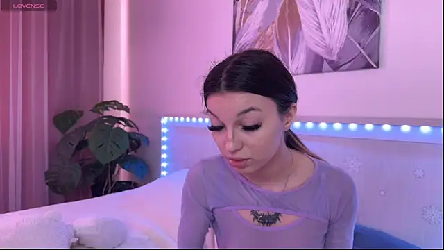 Snapshot of Veronica_leal chatting on 24, 5, 2026 Veronica leal online show from 24, 5, 2026