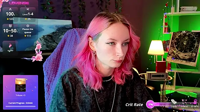 Snapshot of _HelenCarter chatting on 22, 11, 2025 HelenCarter online show from 22, 11, 2025