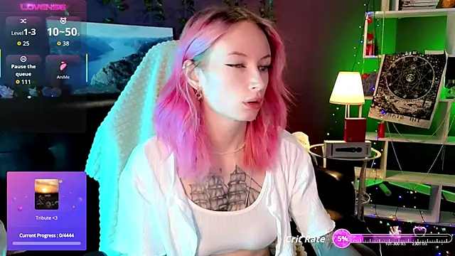 Snapshot of _HelenCarter chatting on 30, 11, 2025 HelenCarter online show from 30, 11, 2025