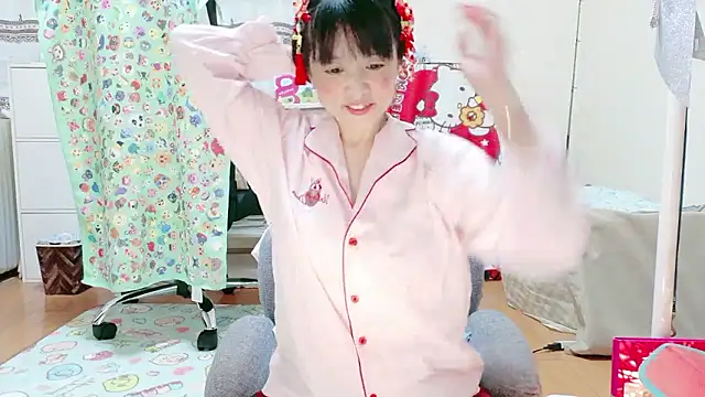 Snapshot of renapiyon8182 chatting on 3, 7, 2026 renapiyon8182 online show from 3, 7, 2026