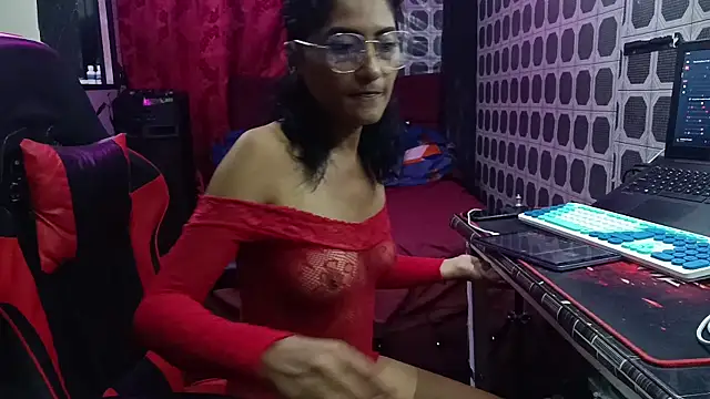 AdelinaMiran90 online show from 6, 3, 2026