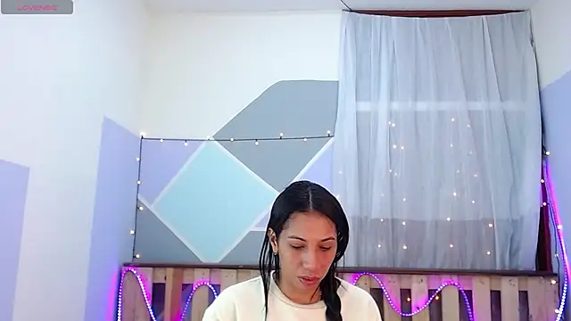 Lina10 online show from 18, 2, 2025